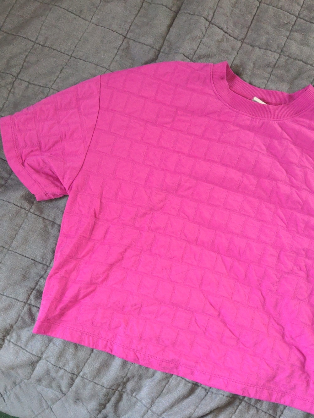 A New Day Cropped Hot Pink Textured Tee